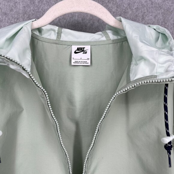 Nike SB Green and Blue Raincoat Lightweight Hooded Design - Picture 2 of 14